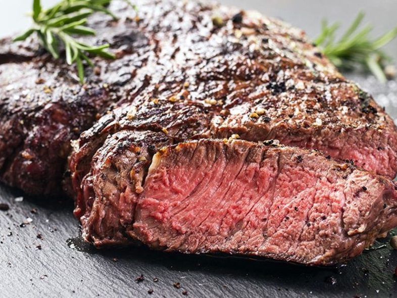 Côte de bœuf barbecue au gros sel