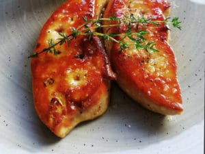 Lire la suite à propos de l’article Foie gras frais poêlé aux pommes
