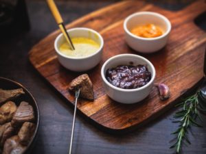 Lire la suite à propos de l’article 3 sauces faites maison pour une fondue bourguignonne